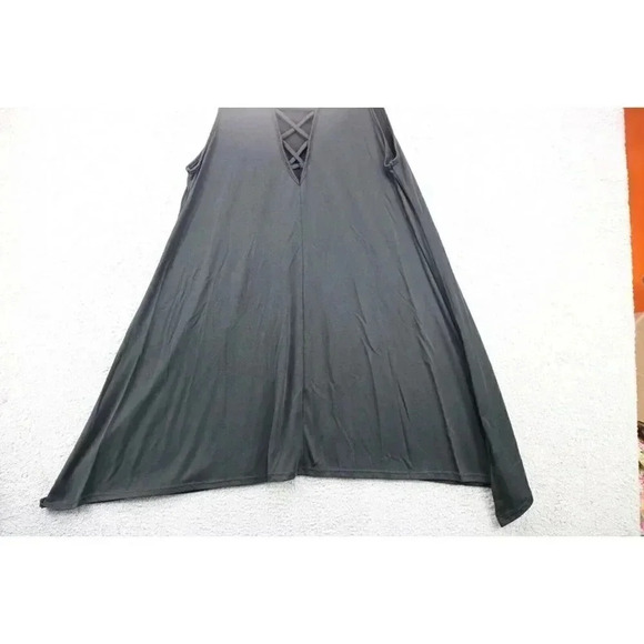 Mikey & Joey Women's Black Dress-Asymmetrical Hemline -Size Large-Rayon - Picture 2 of 6